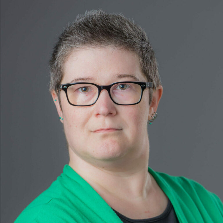 Mandy Farrow Headshot